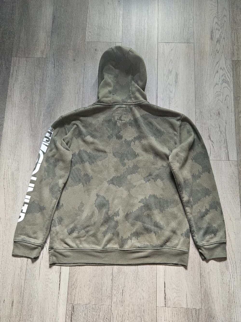 Ecko Unltd Mens XL Camo Hoodie Olive Green Pullover Sweatshirt World Renowned - Picture 2 of 9
